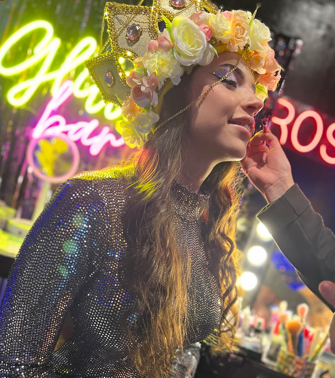 GLITTER